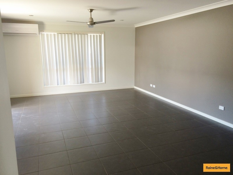 23 Birchgrove Cres, Kallangur QLD 4503