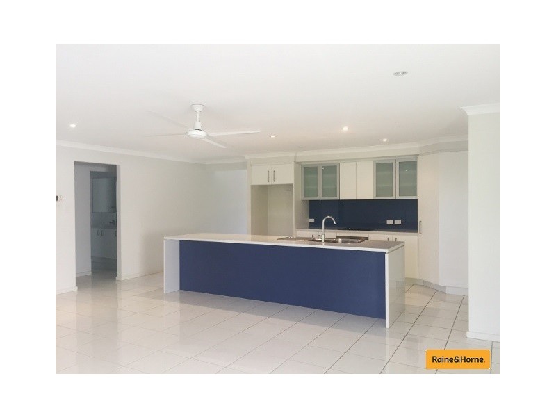 183 Summerfields Dr, Caboolture QLD 4510