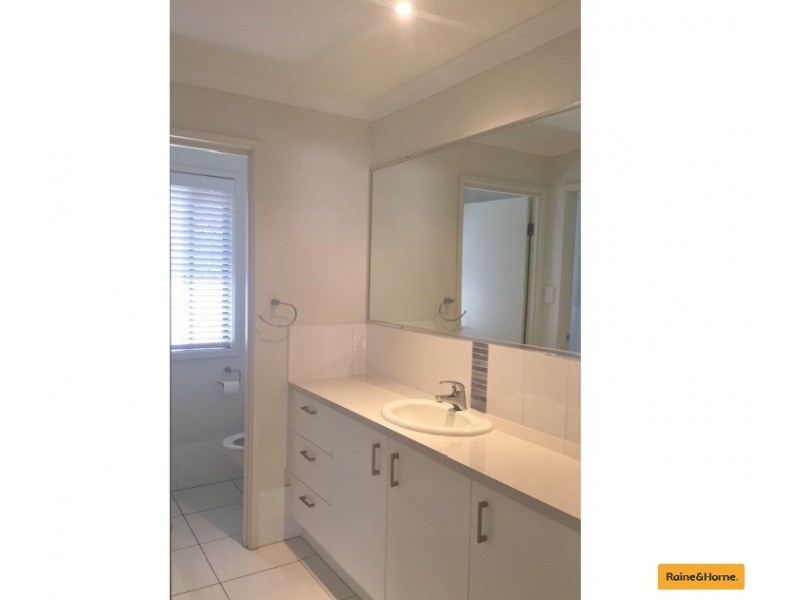 183 Summerfields Dr, Caboolture QLD 4510