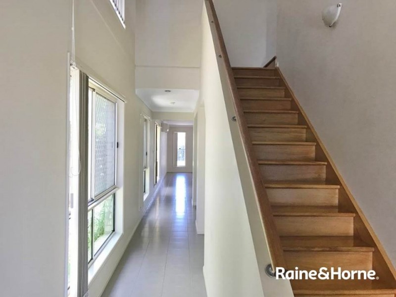 8 Franklin Street, North Lakes QLD 4509