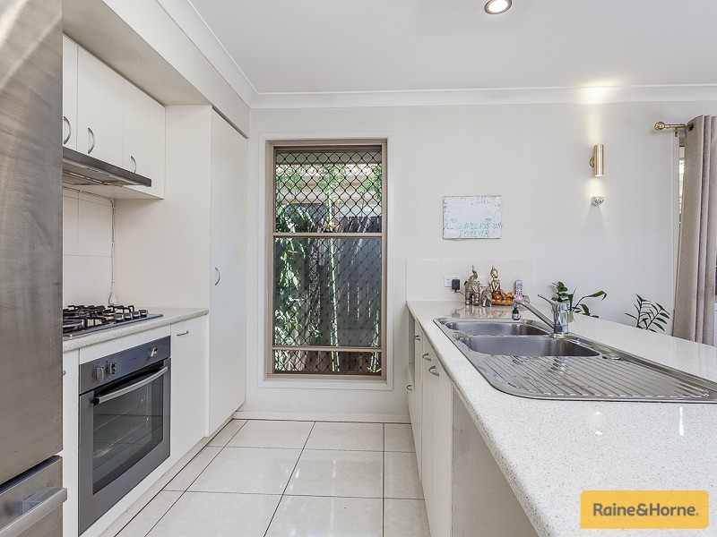 15 Olsen Circuit, Kallangur QLD 4503