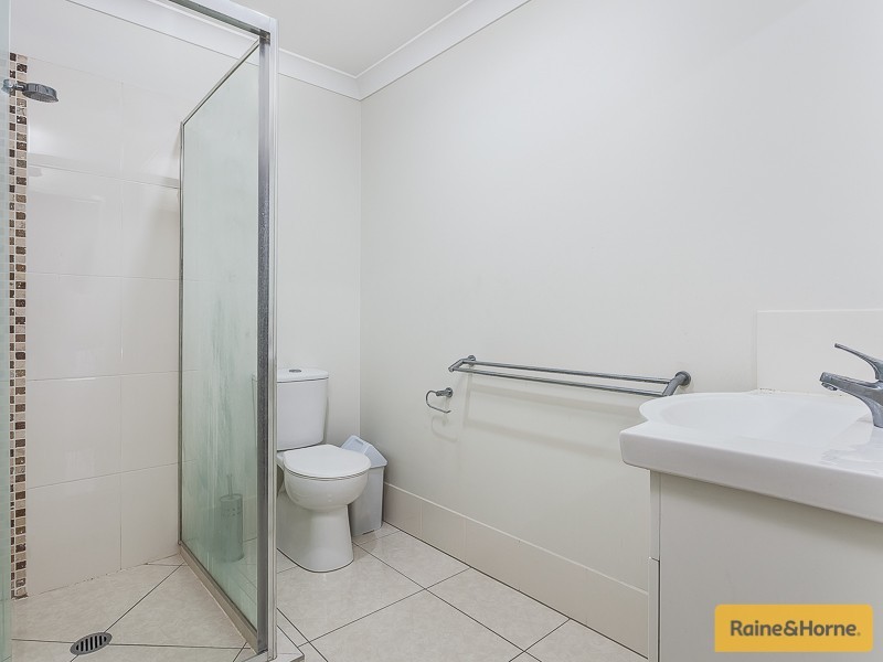 15 Olsen Circuit, Kallangur QLD 4503