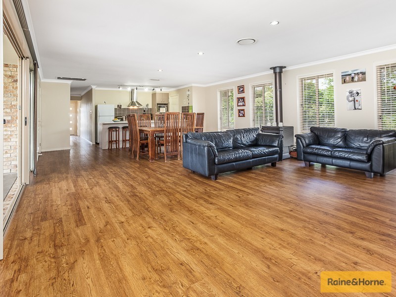 9 Riesling Court, Morayfield QLD 4506