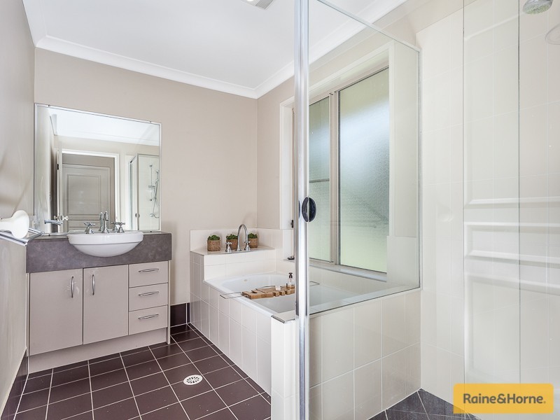 9 Riesling Court, Morayfield QLD 4506