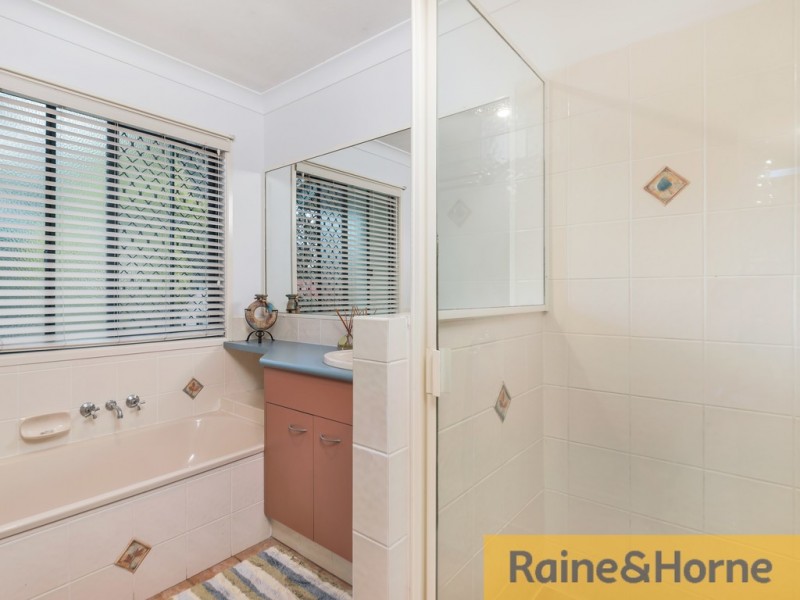 5 HIDDEN COURT, Joyner QLD 4500