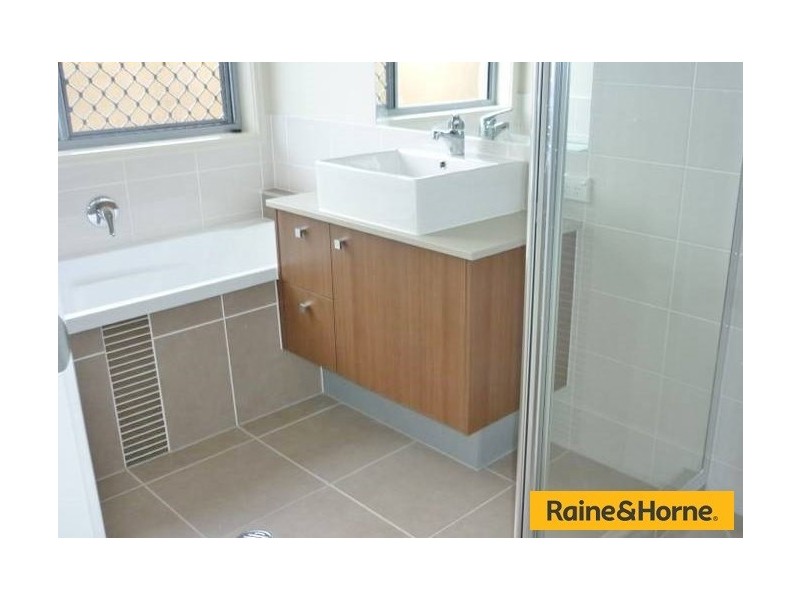 4 Baxter Crescent, Caboolture QLD 4510