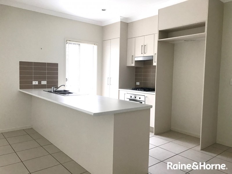 132 Nicklaus Parade, North Lakes QLD 4509