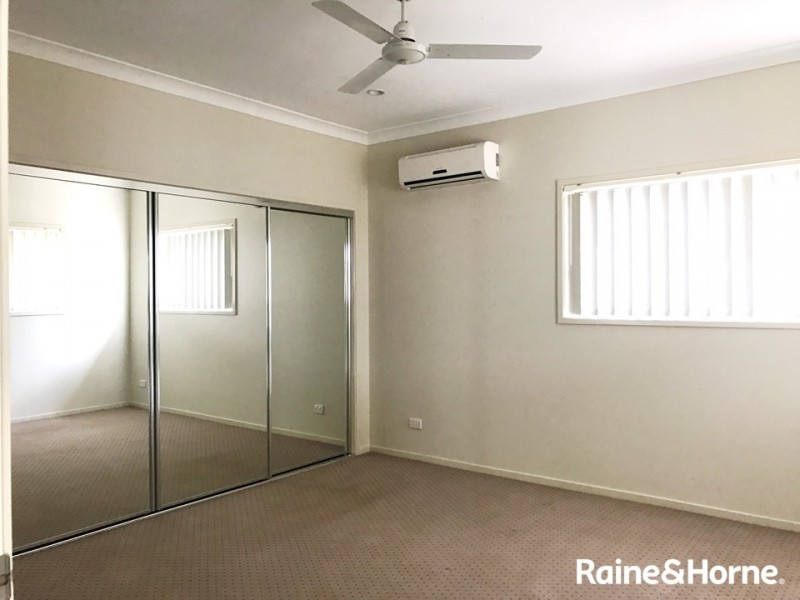 132 Nicklaus Parade, North Lakes QLD 4509