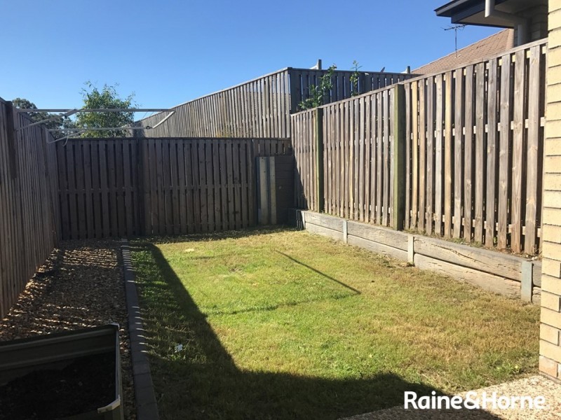 2/28 Honeyeater Crescent, Dakabin QLD 4503