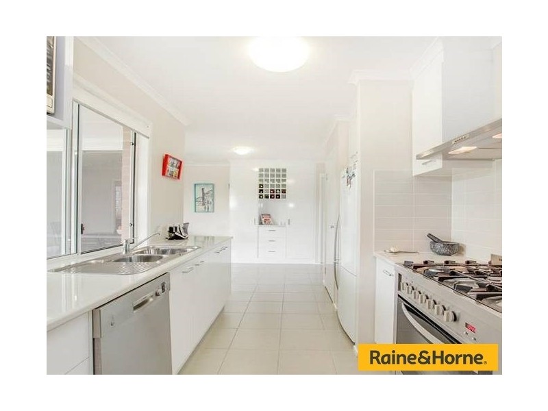 114 Summerfields Dr, Caboolture QLD 4510