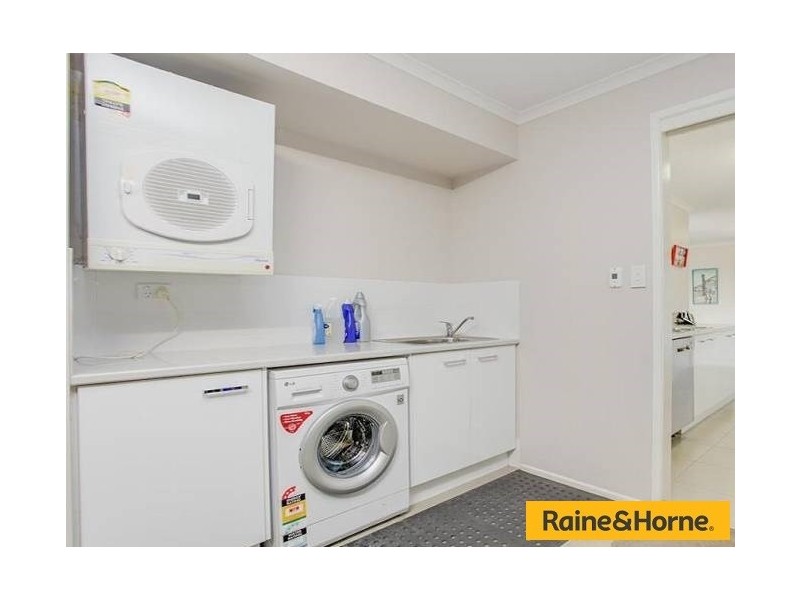 114 Summerfields Dr, Caboolture QLD 4510