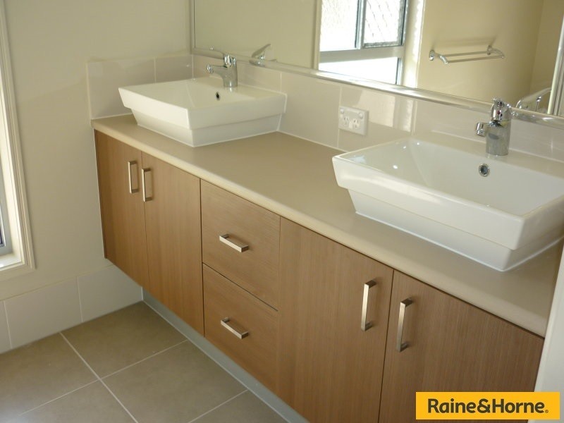 12 Rivulet Pl, Bellmere QLD 4510