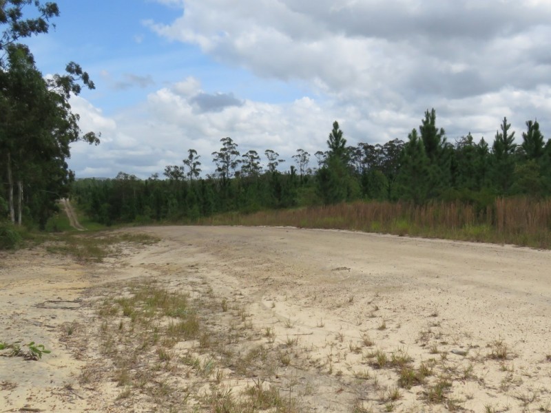 27 Donnington Drive, D’aguilar QLD 4514