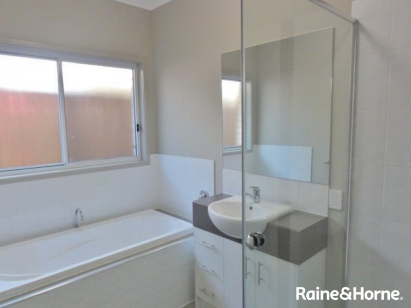 12 Elderflower Cct, Griffin QLD 4503