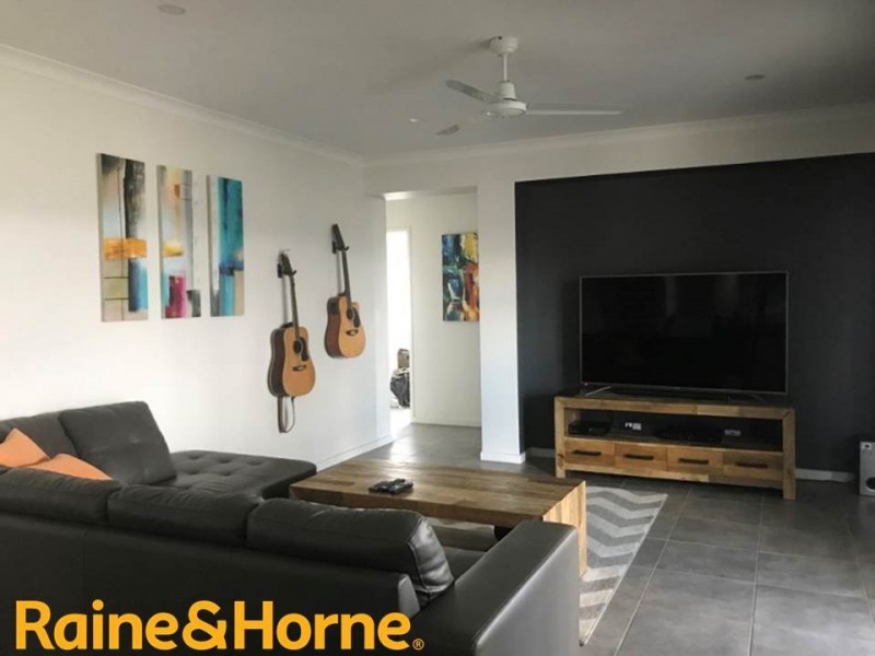 20 Staaten St, Burpengary QLD 4505