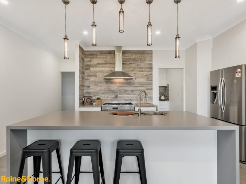 1 MONARCH AVENUE, Narangba QLD 4504