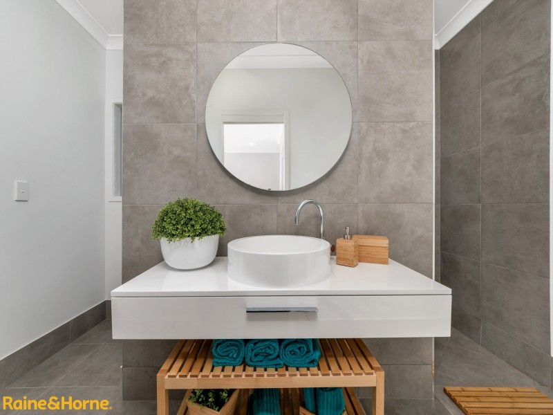 1 MONARCH AVENUE, Narangba QLD 4504