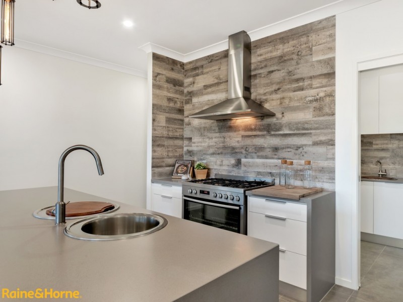 1 MONARCH AVENUE, Narangba QLD 4504