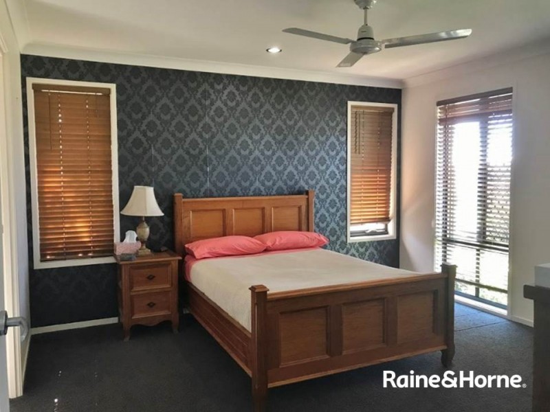 6 Redcedar Pl, Morayfield QLD 4506