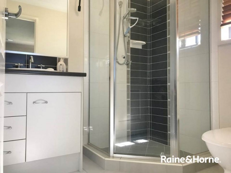 6 Redcedar Pl, Morayfield QLD 4506