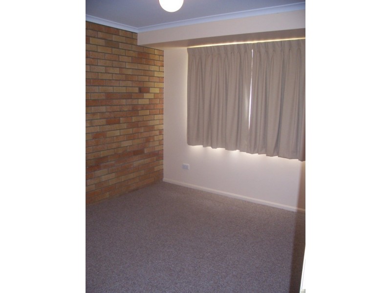 2/15  Gardenia Street, Caboolture QLD 4510