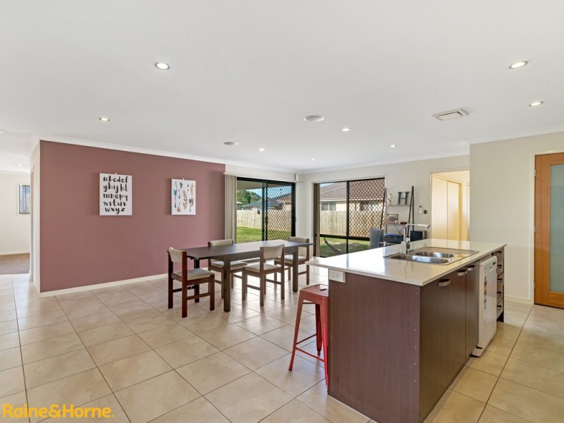 26 LYNDON WAY, Bellmere QLD 4510