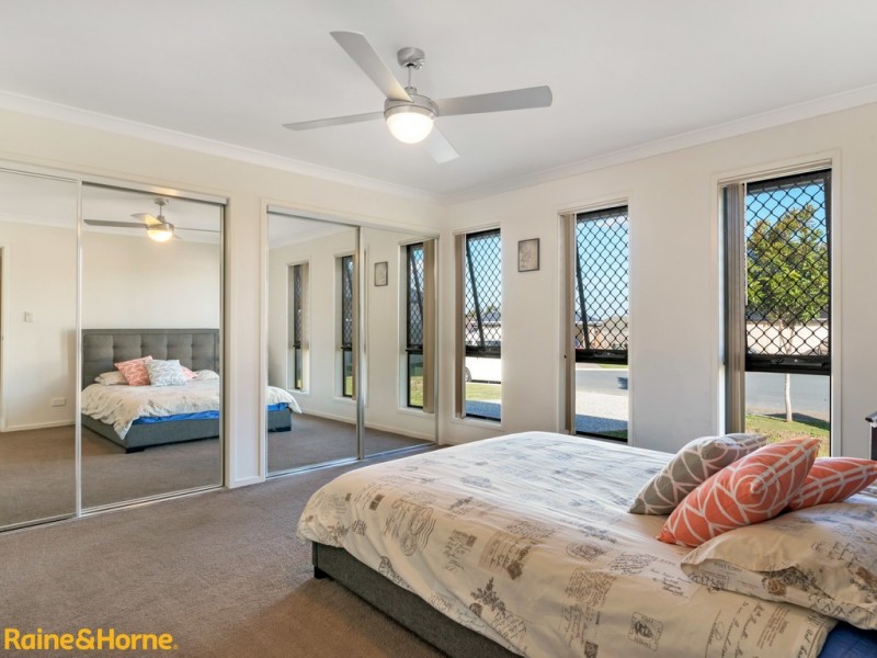 26 LYNDON WAY, Bellmere QLD 4510