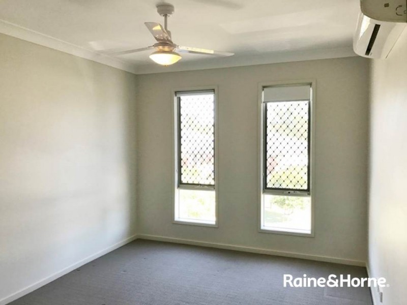 1/28 Honeyeater Crescent, Dakabin QLD 4503