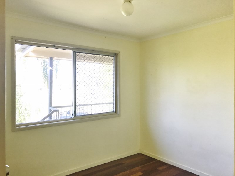 18 Rowe St, Caboolture QLD 4510