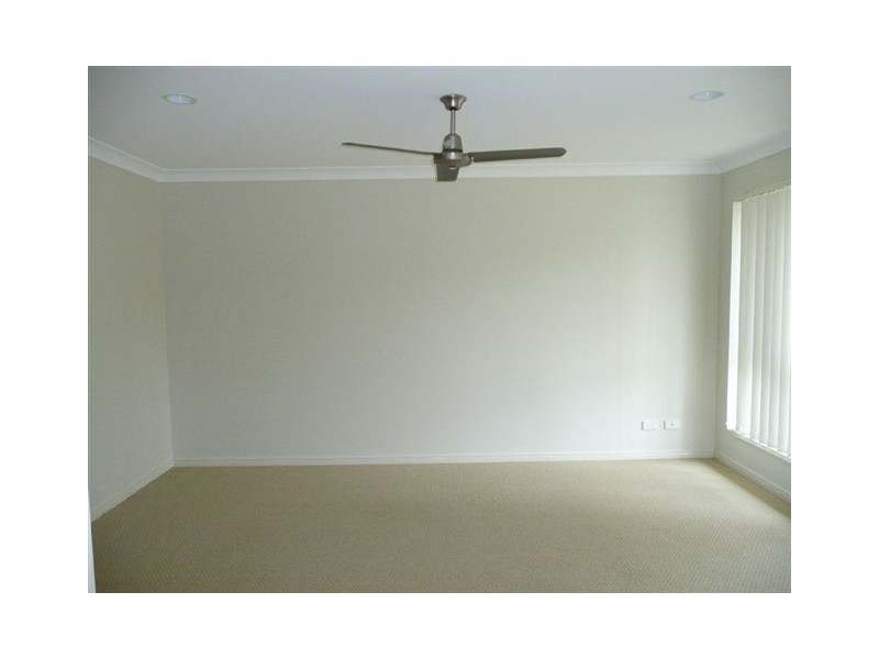 16 Evert  Court, Morayfield QLD 4506