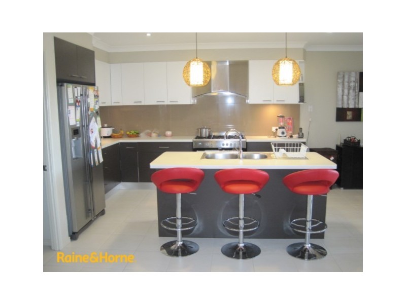 16 COFFEY COURT, Beachmere QLD 4510