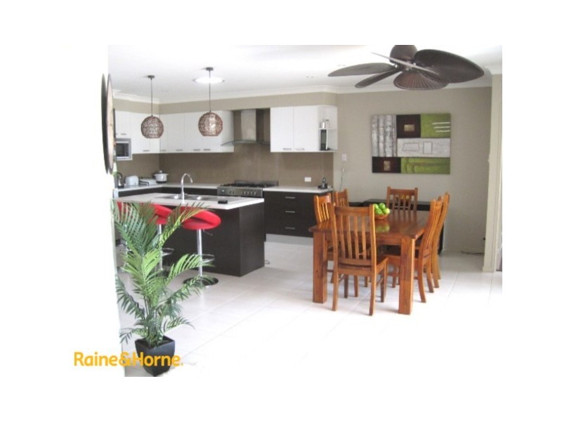 16 COFFEY COURT, Beachmere QLD 4510