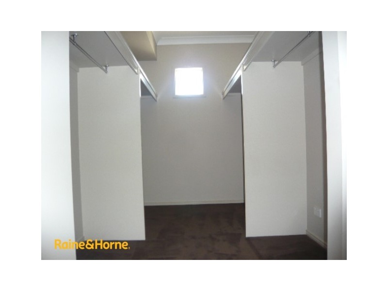 16 COFFEY COURT, Beachmere QLD 4510