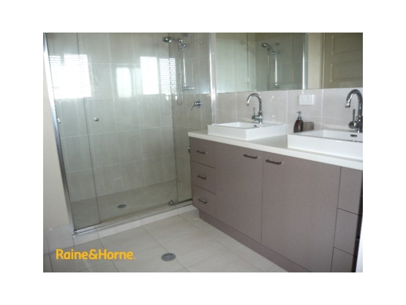 16 COFFEY COURT, Beachmere QLD 4510