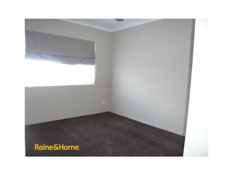 16 COFFEY COURT, Beachmere QLD 4510