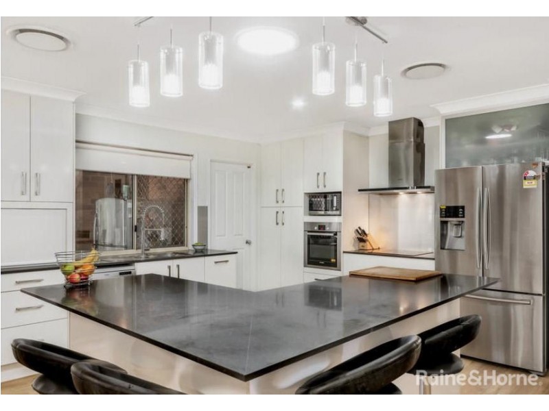 13 Cootamundra Crescent, Narangba QLD 4504