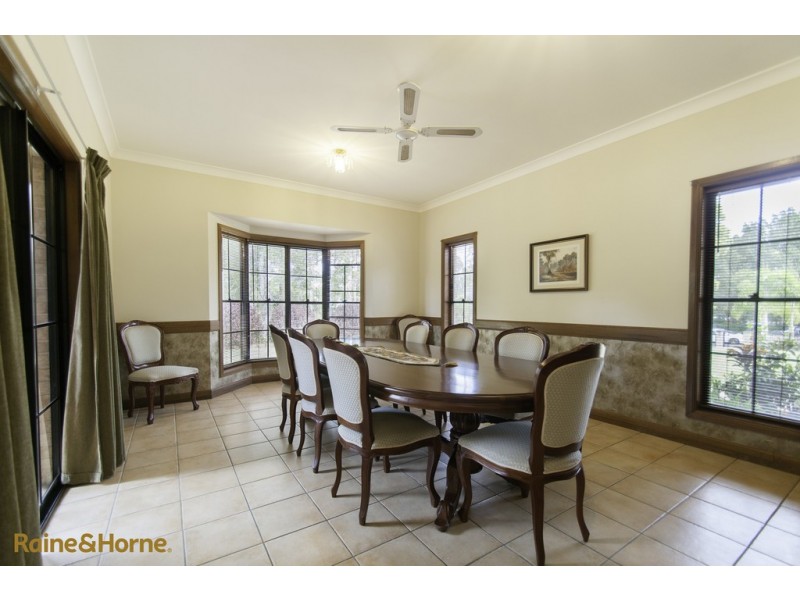 2-6 SAUVIGNON DRIVE, Morayfield QLD 4506