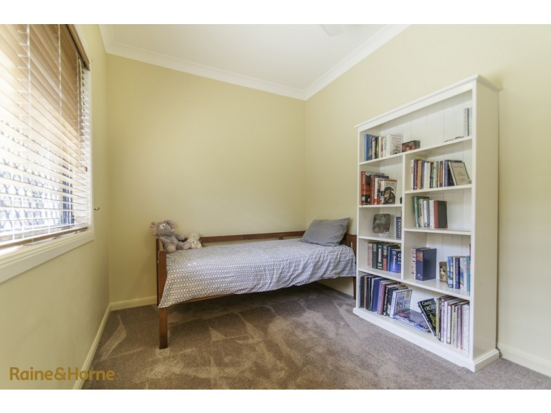 2-6 SAUVIGNON DRIVE, Morayfield QLD 4506