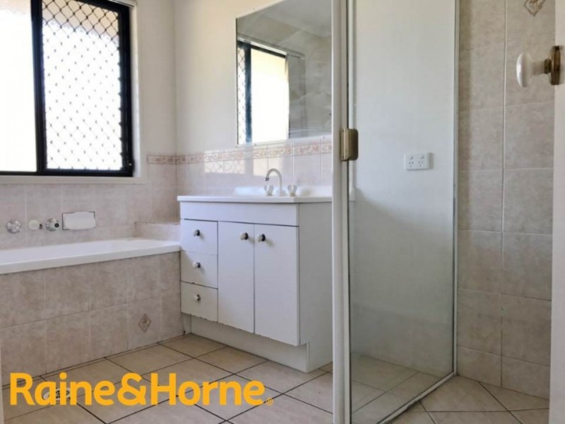 12 Neerim Close, Kallangur QLD 4503