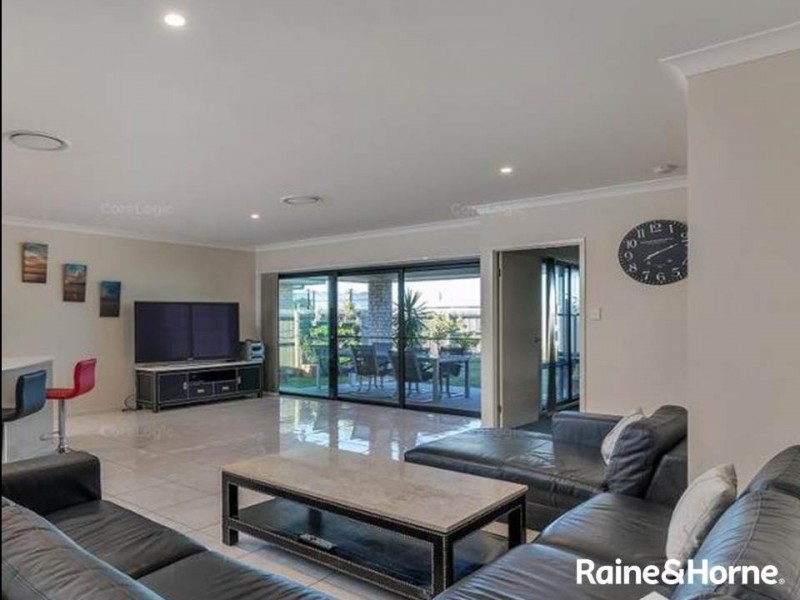 40 Wyatt Crescent, Mango Hill QLD 4509