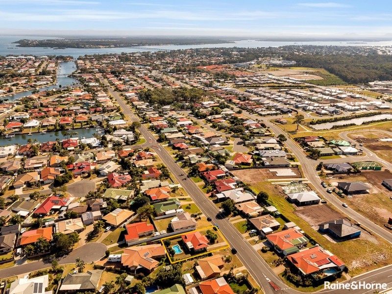 82 JASMIN DRIVE, Bongaree QLD 4507