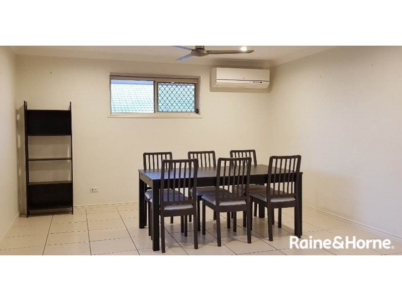 8 Bluejay Cct, Morayfield QLD 4506