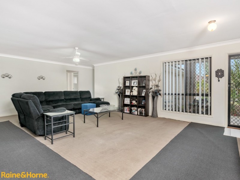 5 Lemon Myrtle Dr, Morayfield QLD 4506