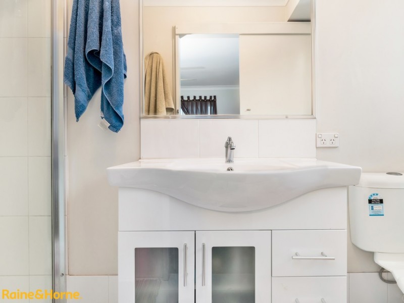 5 Lemon Myrtle Dr, Morayfield QLD 4506