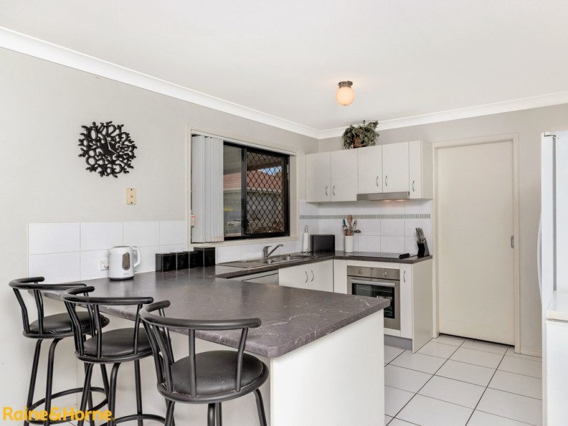 5 Lemon Myrtle Dr, Morayfield QLD 4506