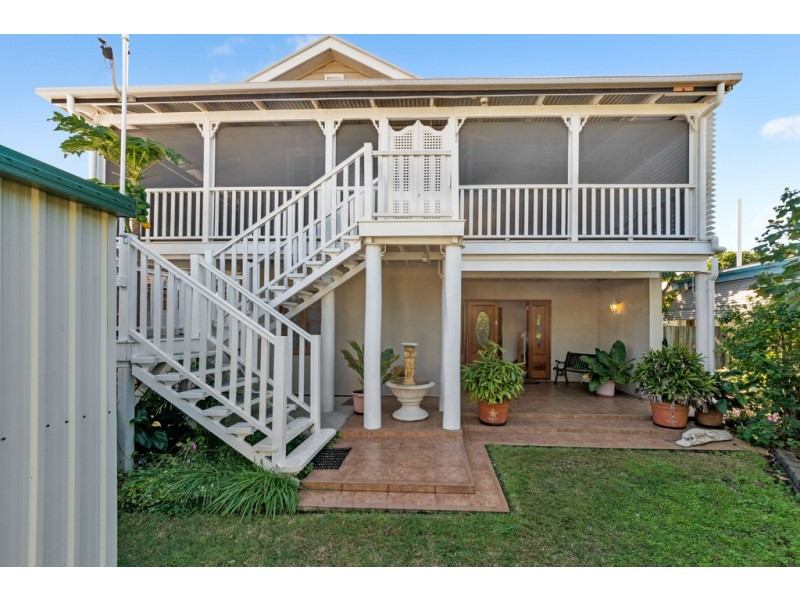 9 MAIN STREET, Beachmere QLD 4510