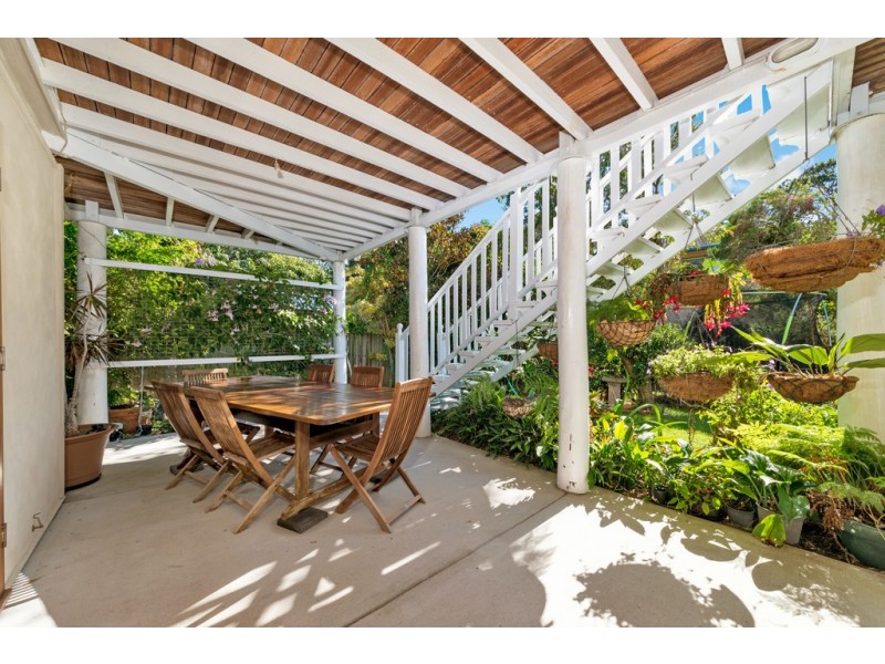 9 MAIN STREET, Beachmere QLD 4510