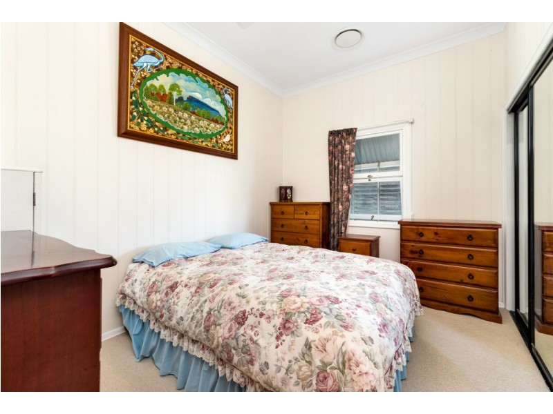 9 MAIN STREET, Beachmere QLD 4510