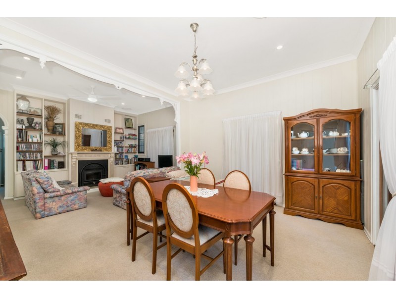 9 MAIN STREET, Beachmere QLD 4510