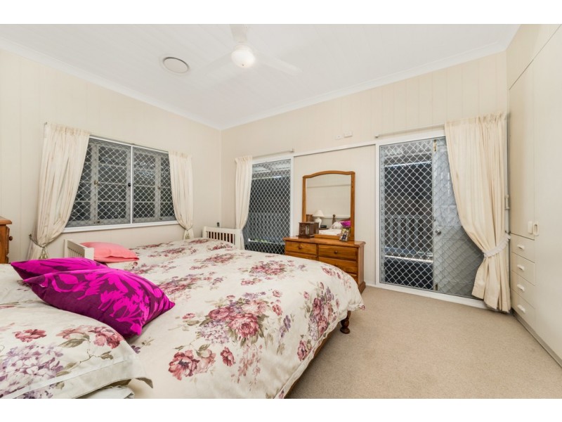 9 MAIN STREET, Beachmere QLD 4510